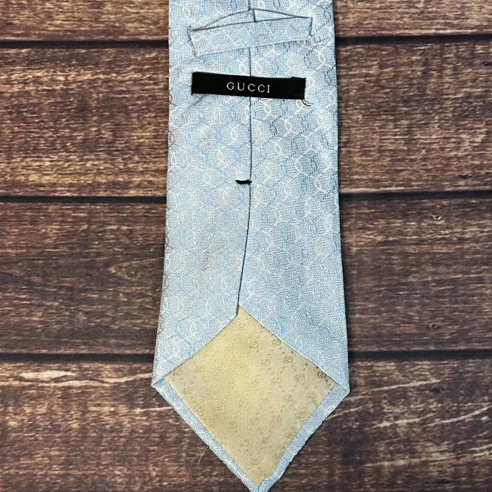 VTG Gucci Mens Light Blue Silver Interlocking G Chain Link 100% Silk Tie Italy